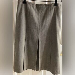 4 for $20 special 
Tan Ann Taylor Size 8 Fully Lined Skirt with Stunning Pleats